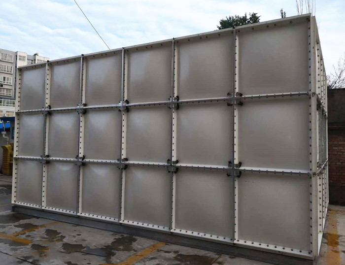 玻璃鋼水箱內部拉筋展示