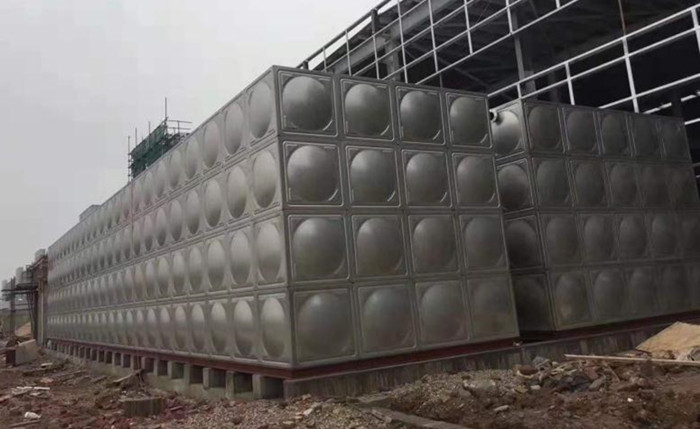 我們為什么選擇不銹鋼水箱？